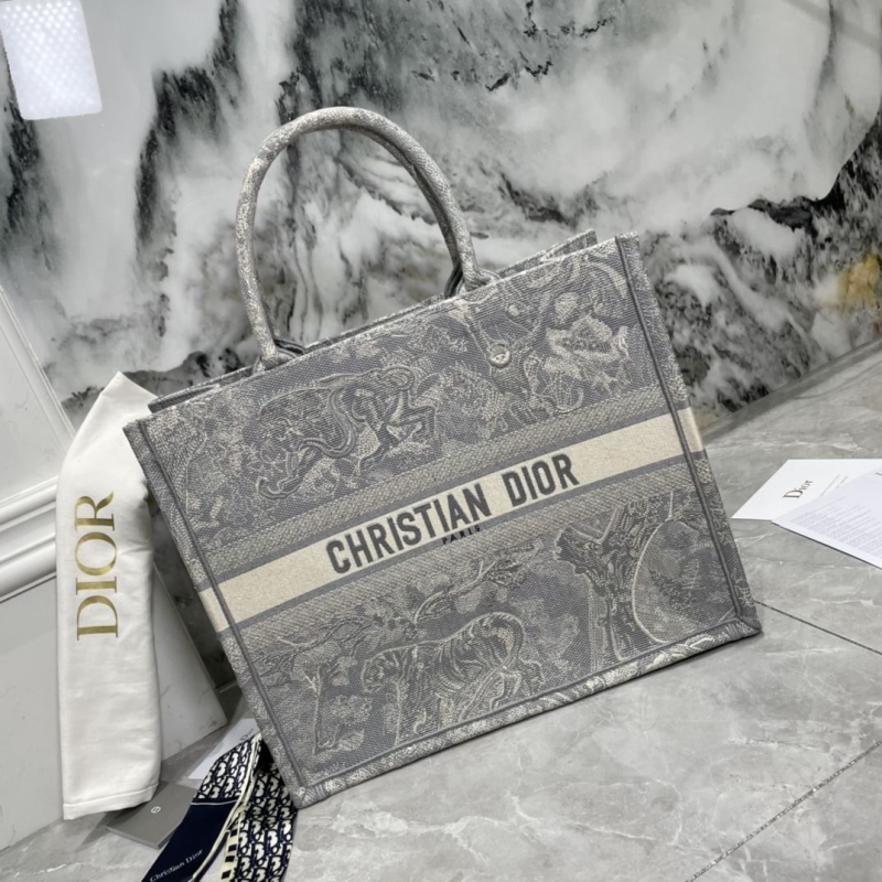 Dior Shopping Bags